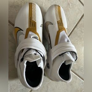 Size 7. Brand new.Never used.Nike Men's Force Zoom Trout Metal Baseball Cleats